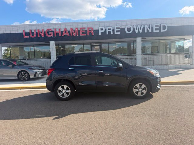 Used 2019 Chevrolet Trax LT w/ Sun & Sound Package FWD image 5