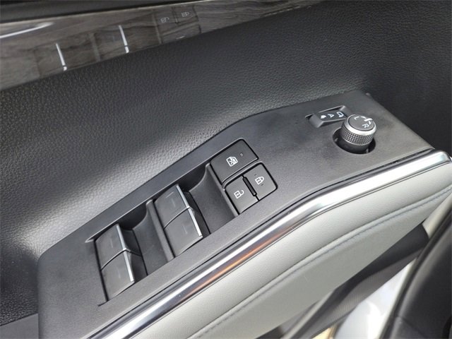 Used 2023 Toyota Highlander L image 10