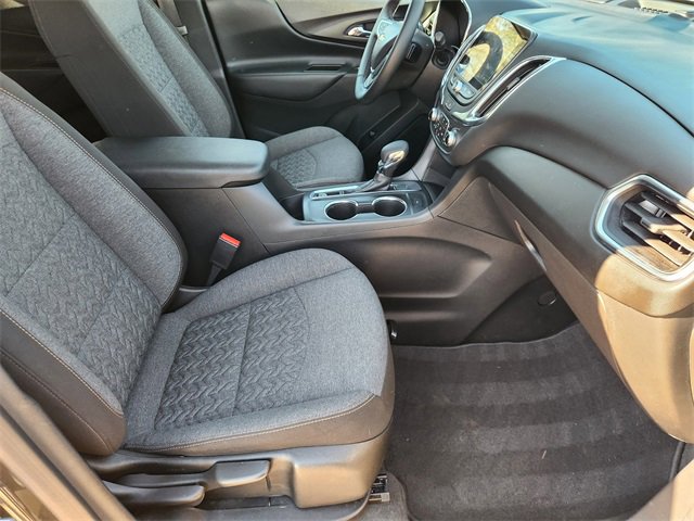 Used 2023 Chevrolet Equinox LT image 14