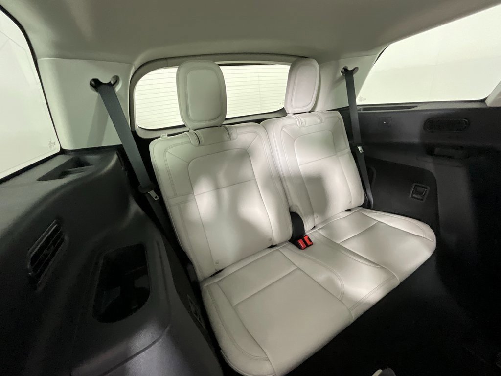 Used 2025 Lincoln Aviator Reserve image 23