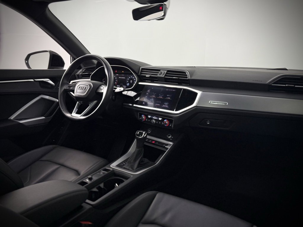 Used 2022 Audi Q3 2.0T Premium image 22