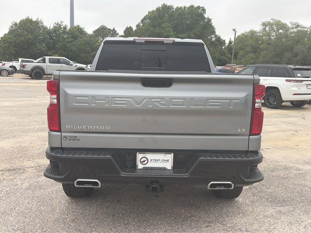 Used 2024 Chevrolet Silverado 1500 LT Trail Boss w/ Convenience Package II AWD/4WD image 5