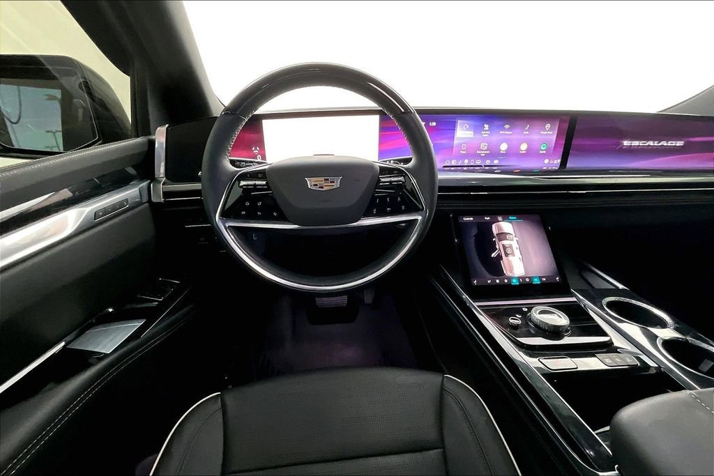 Used 2025 Cadillac Escalade Sport w/ Touring Package image 7