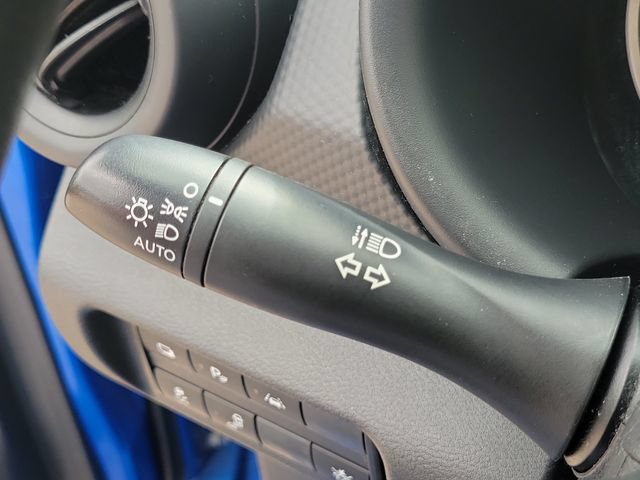 Used 2021 Nissan Kicks S FWD image 11