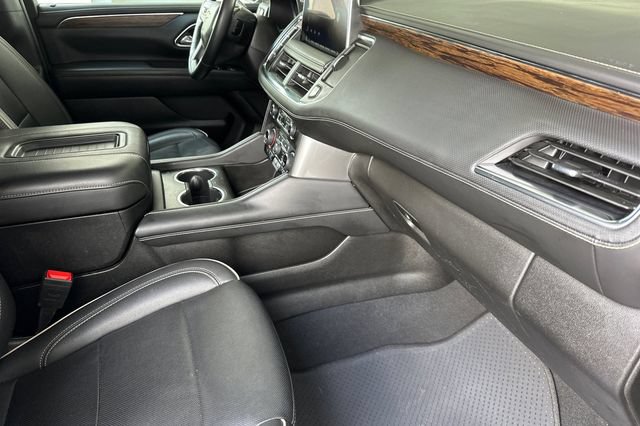 Used 2024 Chevrolet Tahoe Premier AWD/4WD image 18