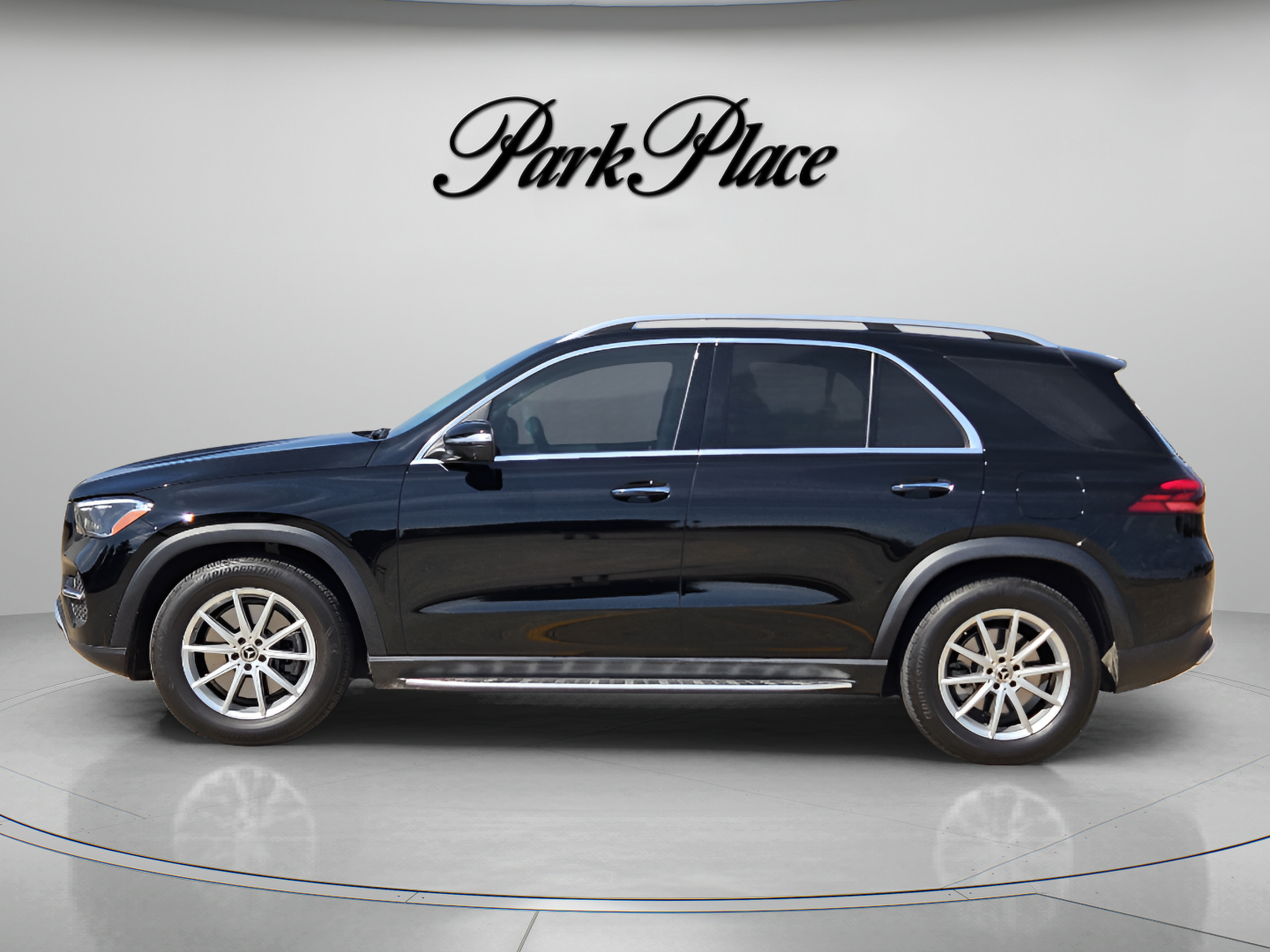 Used 2026 Mercedes-Benz GLE 450e 4MATIC image 6