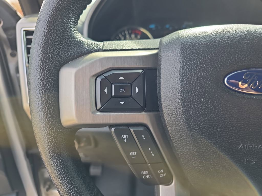 Used 2015 Ford F150 Platinum w/ Equipment Group 701A Luxury image 16