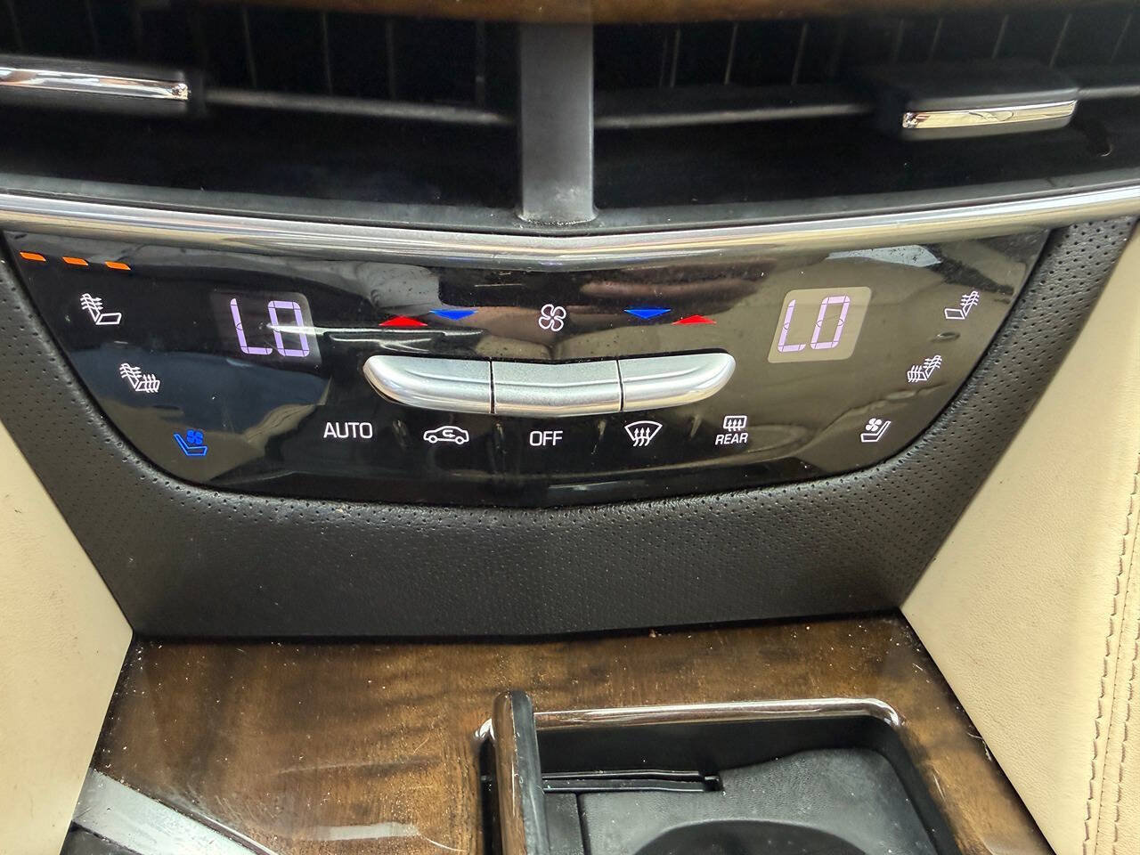 Used 2016 Cadillac CT6 Platinum w/ LPO, Ground Effects Package AWD/4WD image 38