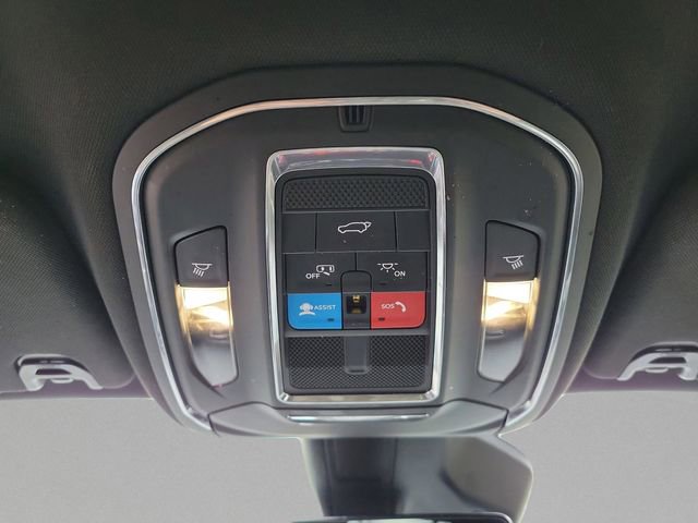 Used 2024 Jeep Wagoneer L Series II image 34