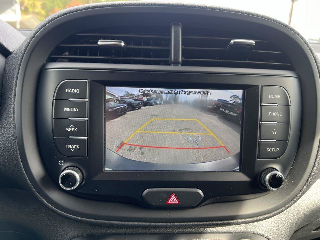 Used 2021 Kia Soul S FWD image 16