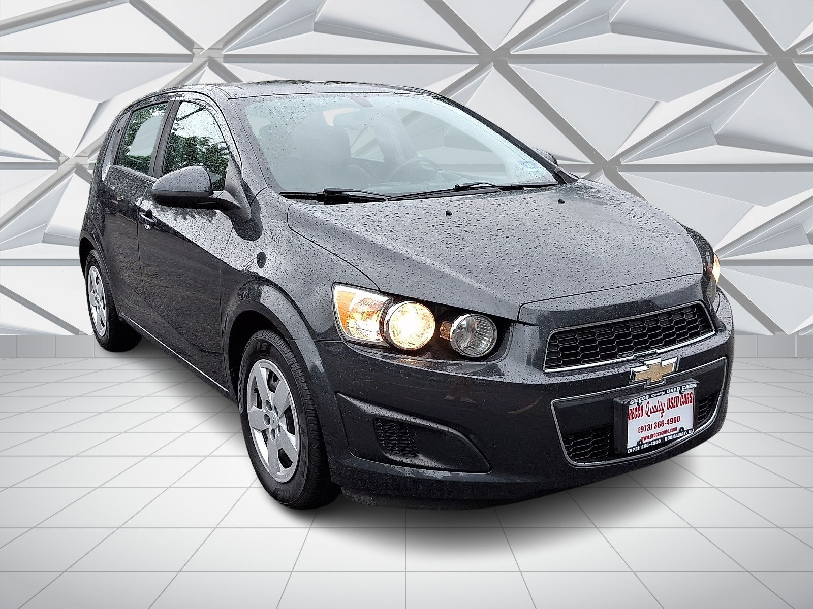 Used 2014 Chevrolet Sonic LS FWD image 2