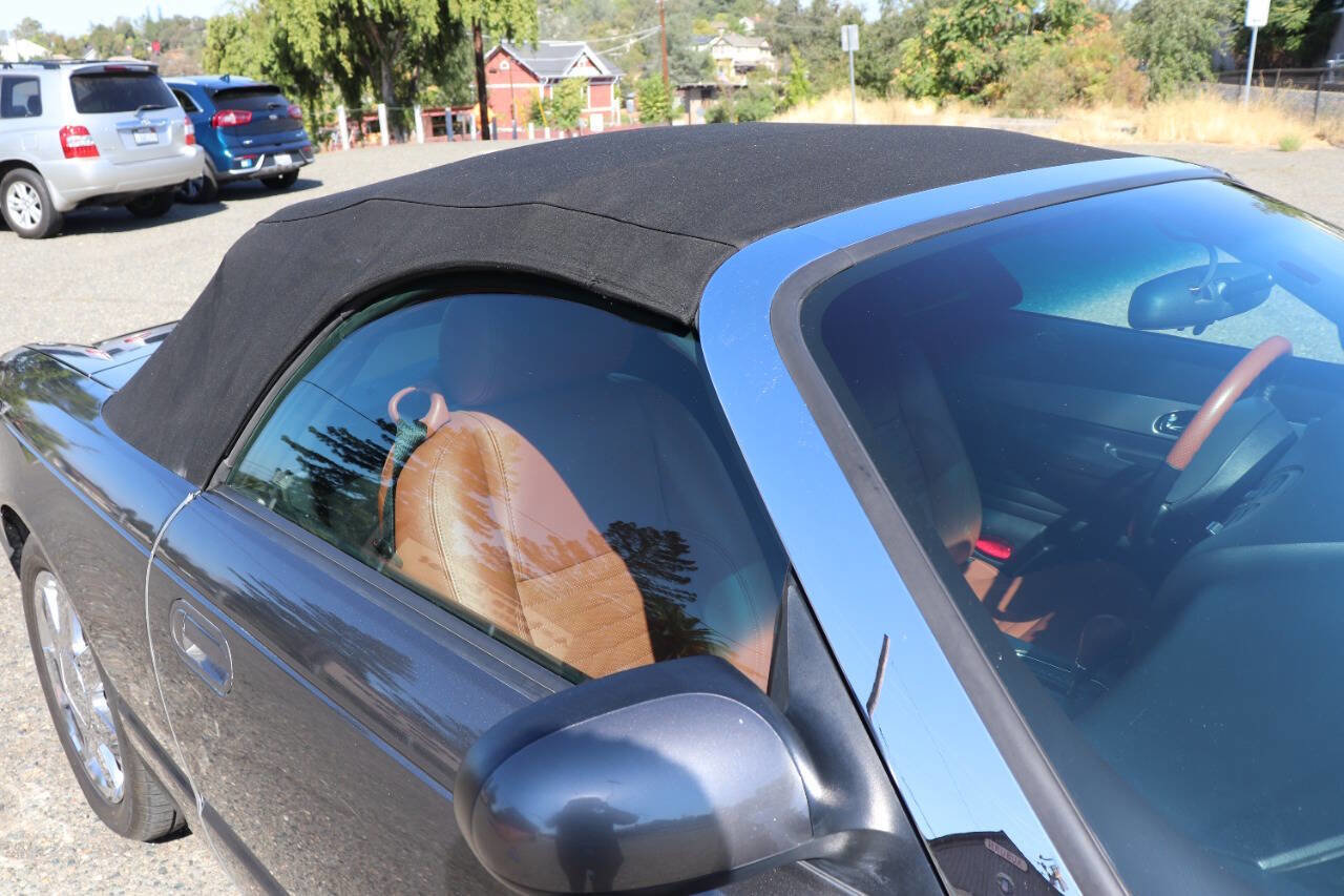 Used 2003 Ford Thunderbird image 44