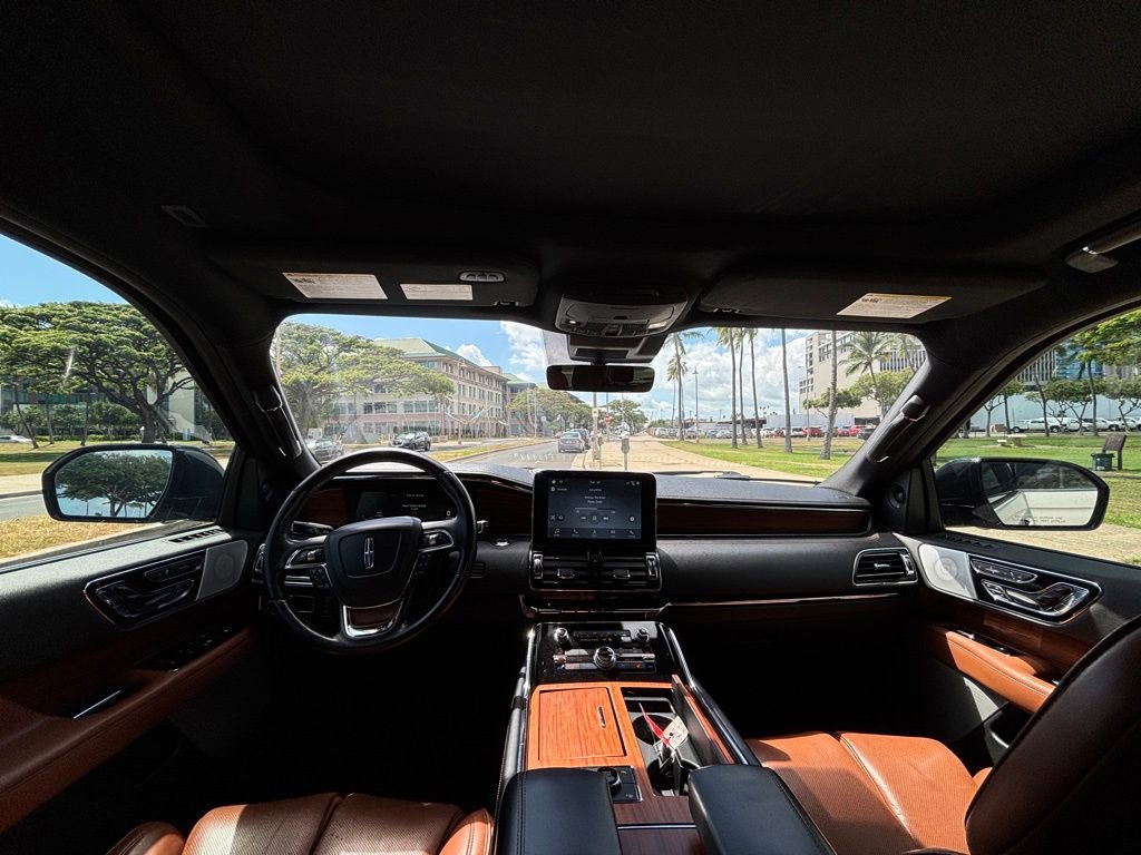 Used 2019 Lincoln Navigator Reserve w/ Cargo Package AWD/4WD image 15