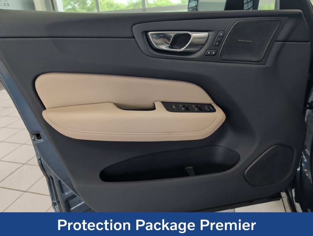 New 2026 Volvo XC60 B5 Plus w/ Protection Package Premier AWD/4WD image 12