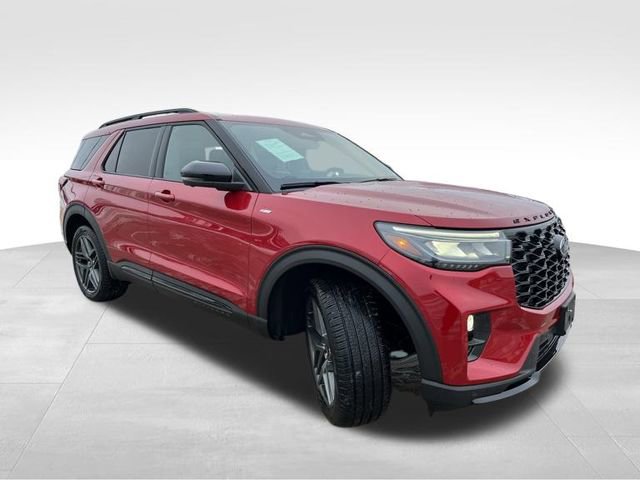 Used 2025 Ford Explorer ST-Line w/ Premium Package image 9