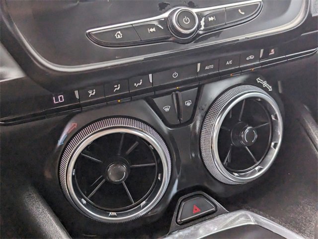 Used 2020 Chevrolet Camaro LT image 20