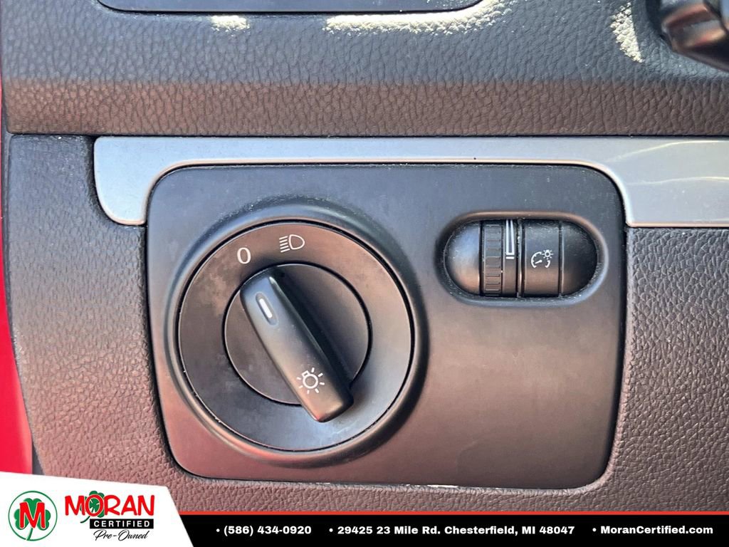 Used 2010 Volkswagen Jetta Limited Edition FWD image 22