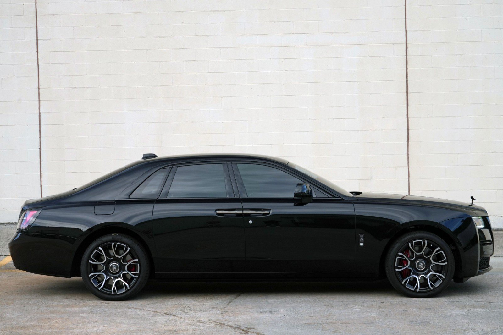 Used 2024 Rolls-Royce Ghost Black Badge w/ Black Badge Ghost Package AWD/4WD image 75