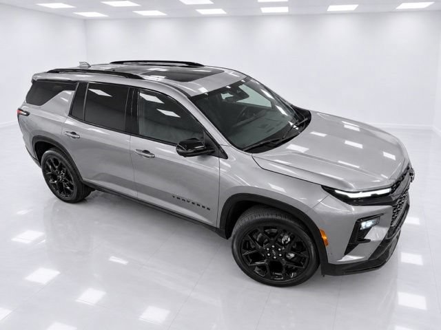 Used 2026 Chevrolet Traverse RS AWD/4WD image 6