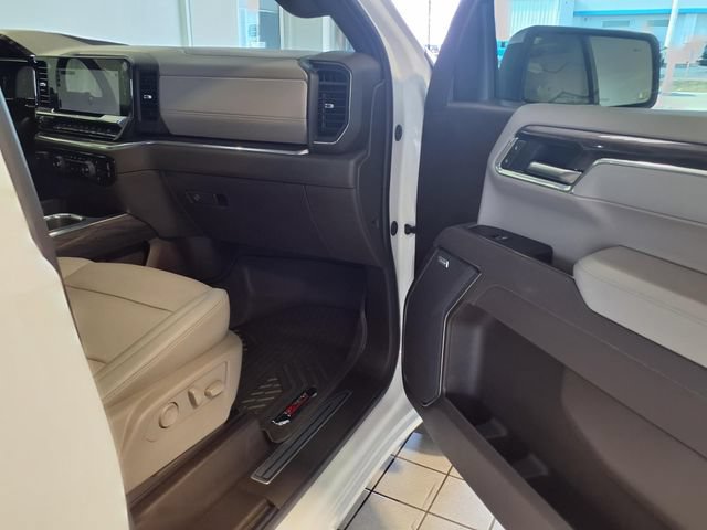 Used 2026 Chevrolet Silverado 1500 LTZ w/ LTZ Premium Package AWD/4WD image 27