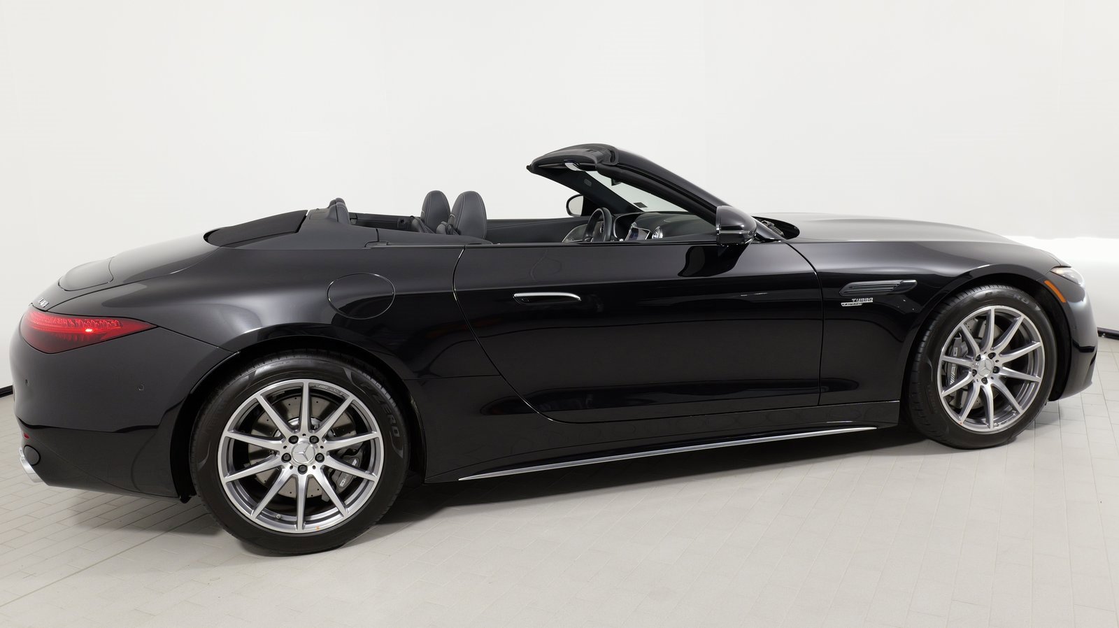 Used 2023 Mercedes-Benz SL 43 AMG image 13