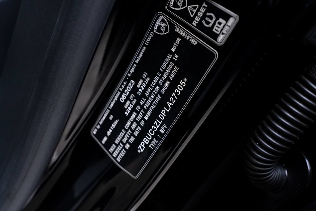 Used 2023 Lamborghini Urus Performante AWD/4WD image 59