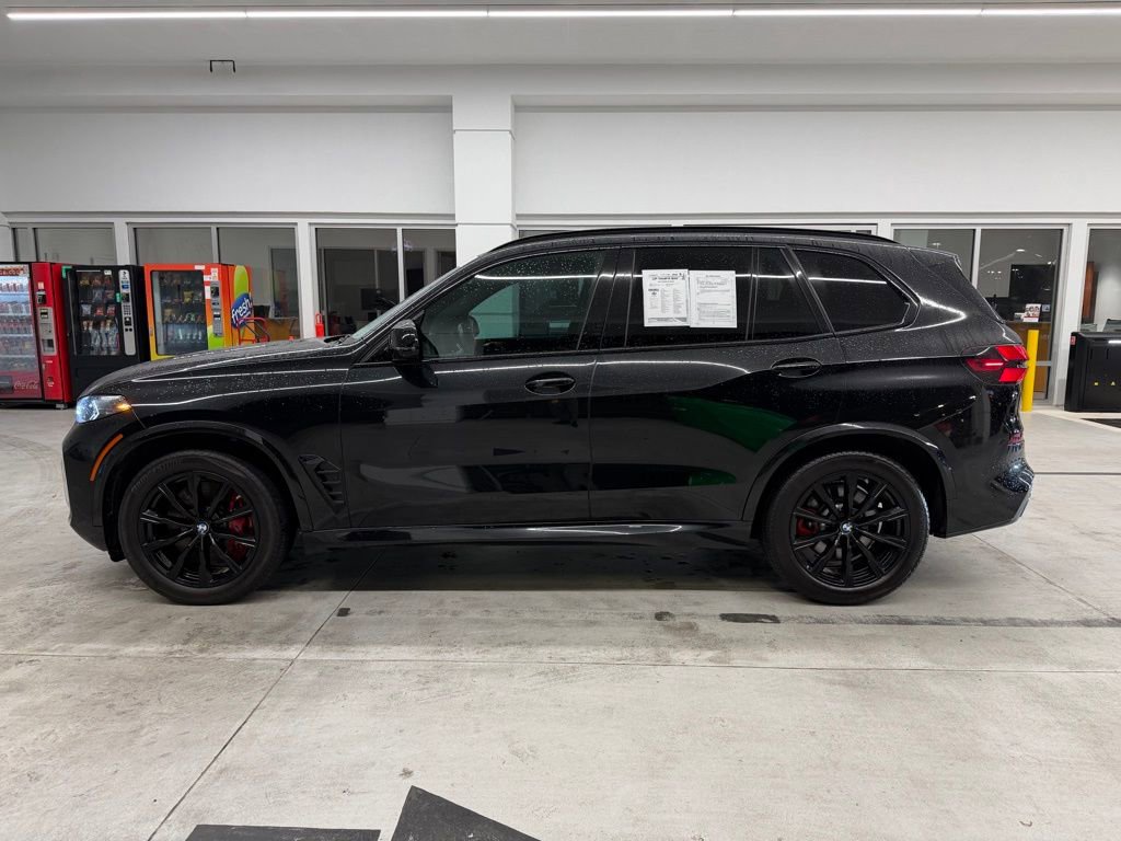 Used 2024 BMW X5 M60i image 3