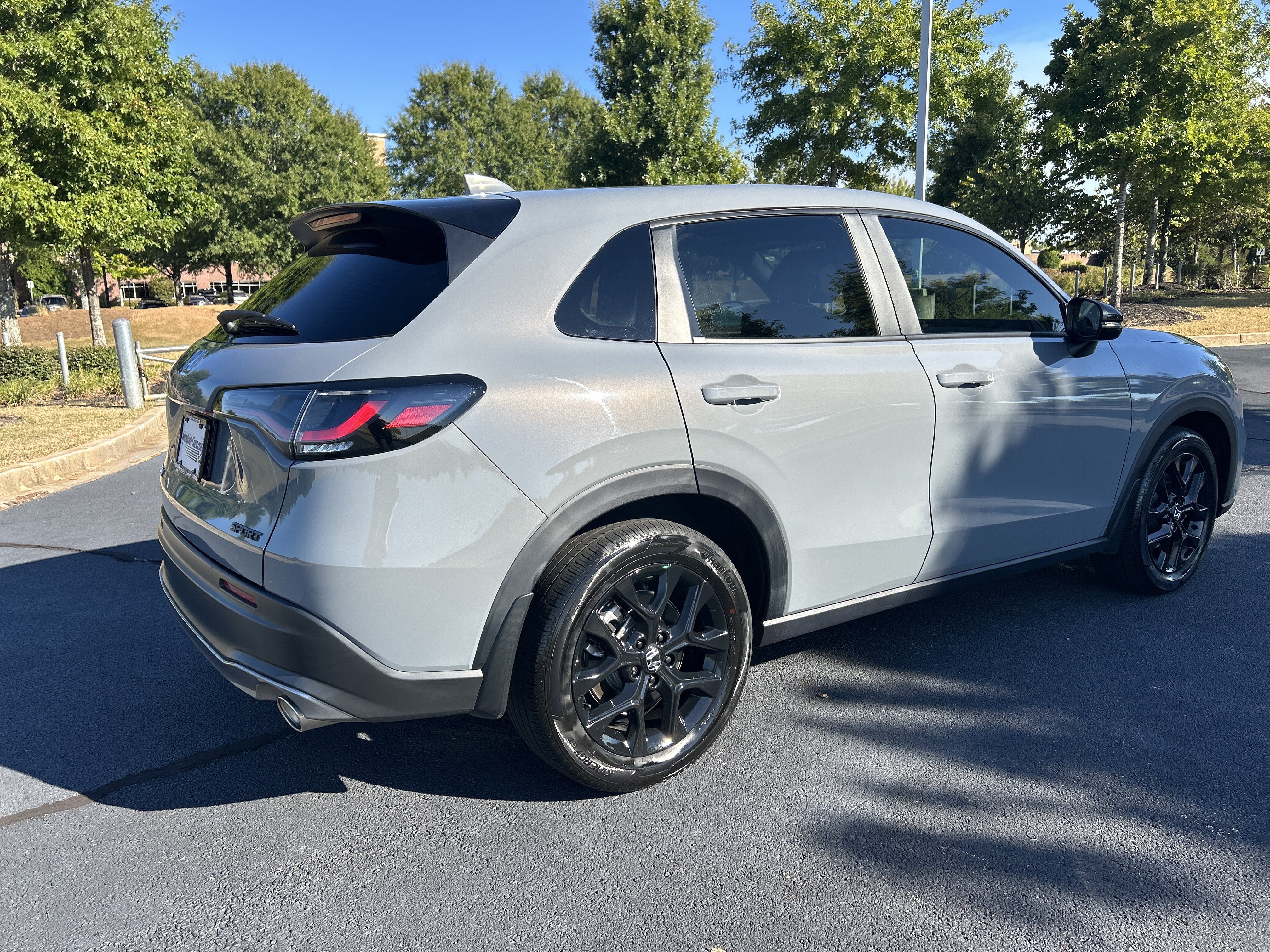 Certified 2025 Honda HR-V Sport image 9