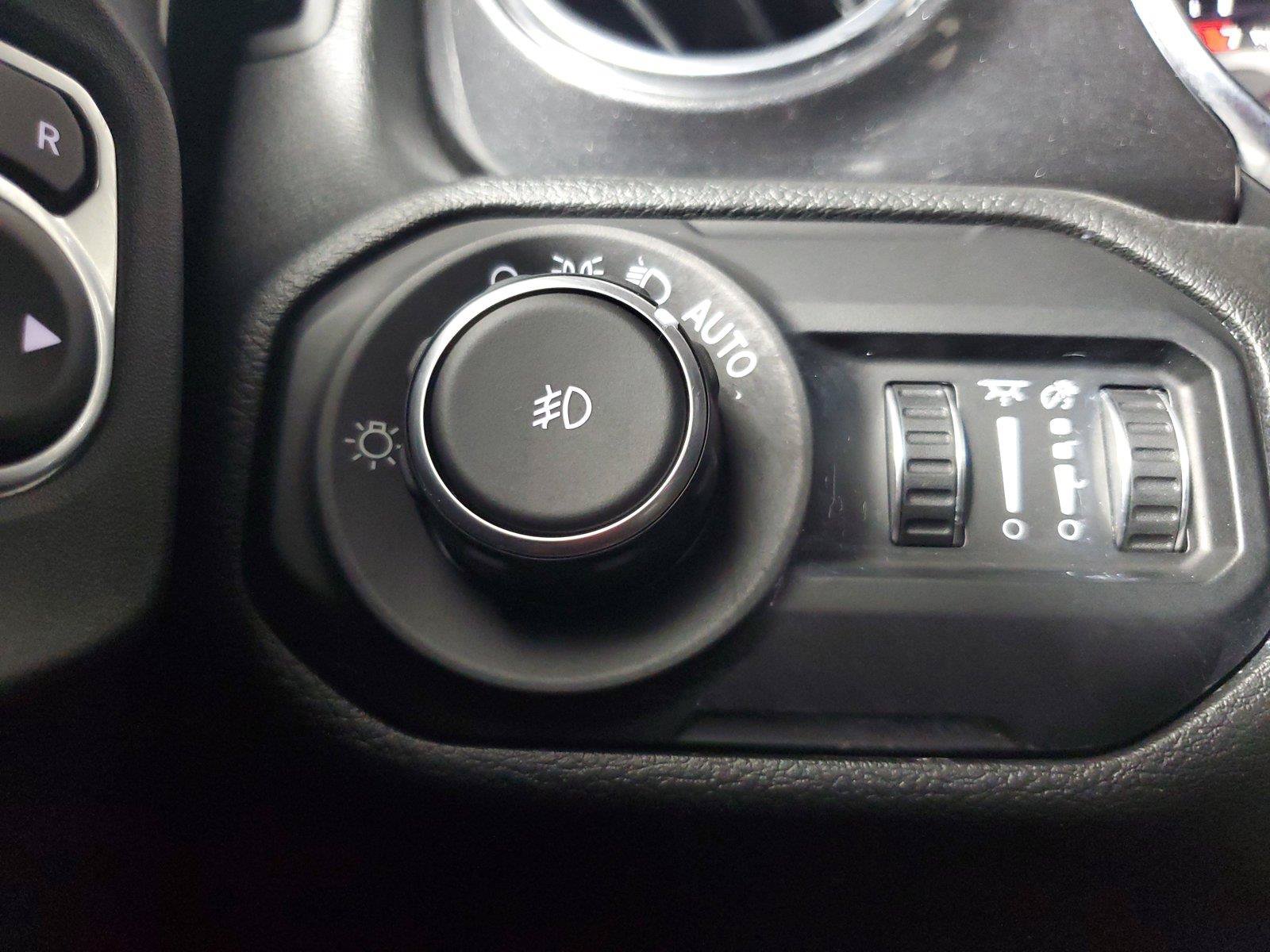 Used 2021 Jeep Wrangler Unlimited Rubicon AWD/4WD image 31
