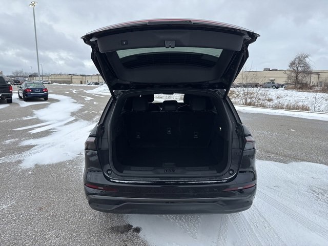 Used 2024 Lincoln Nautilus Premier w/ Equipment Group 102A image 10