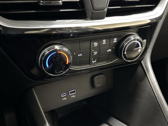 Certified 2024 Buick Encore GX Sport Touring FWD image 19