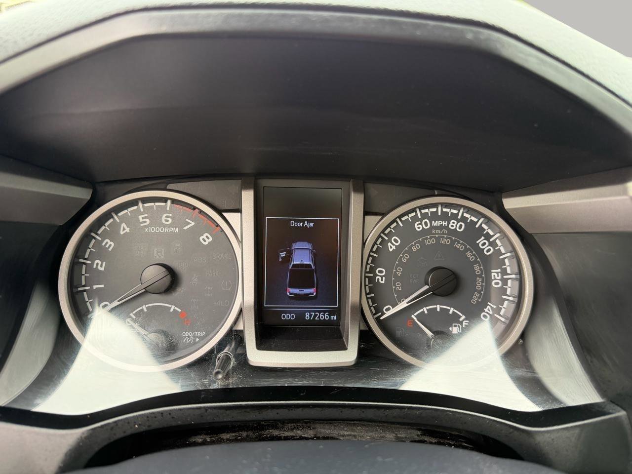 Used 2017 Toyota Tacoma Limited w/ Tow Package image 51