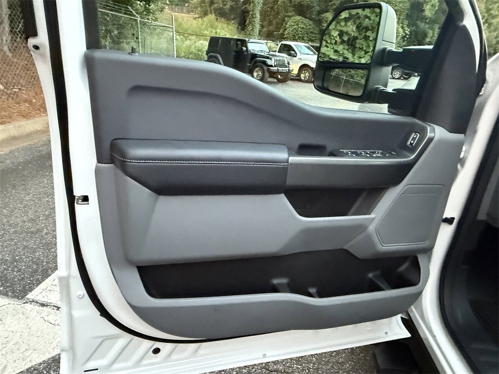 New 2026 Ford F350 XLT image 10