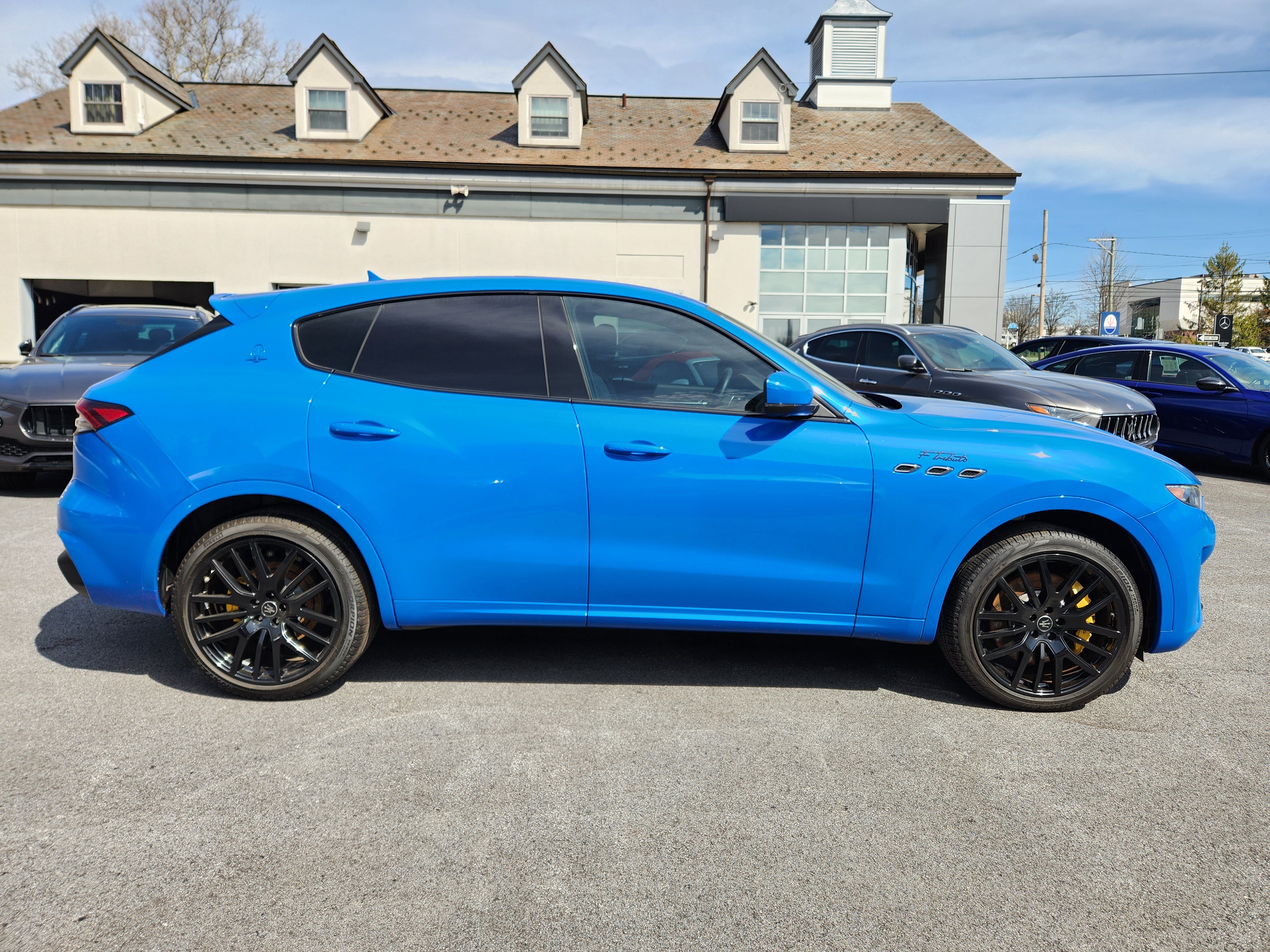 Used 2022 Maserati Levante F Tributo AWD/4WD image 6