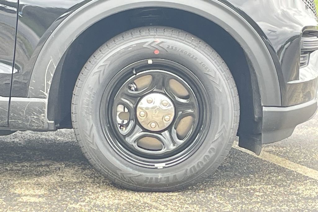 New 2025 Ford Explorer 4WD Police Interceptor image 9