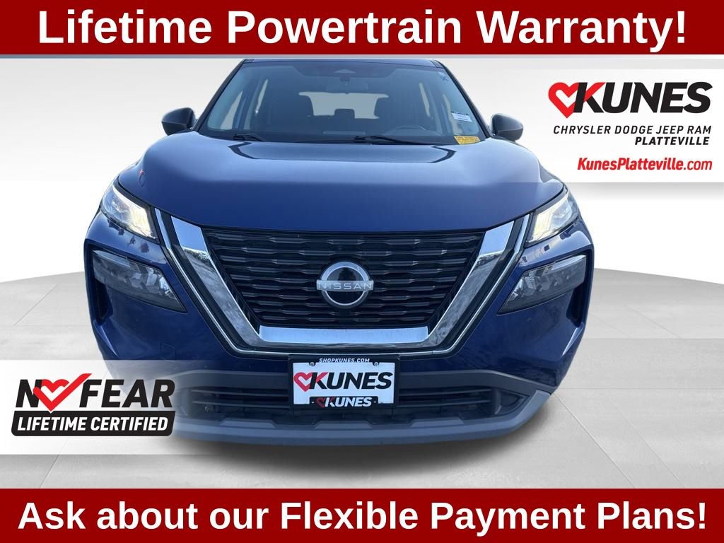 Used 2023 Nissan Rogue S image 11