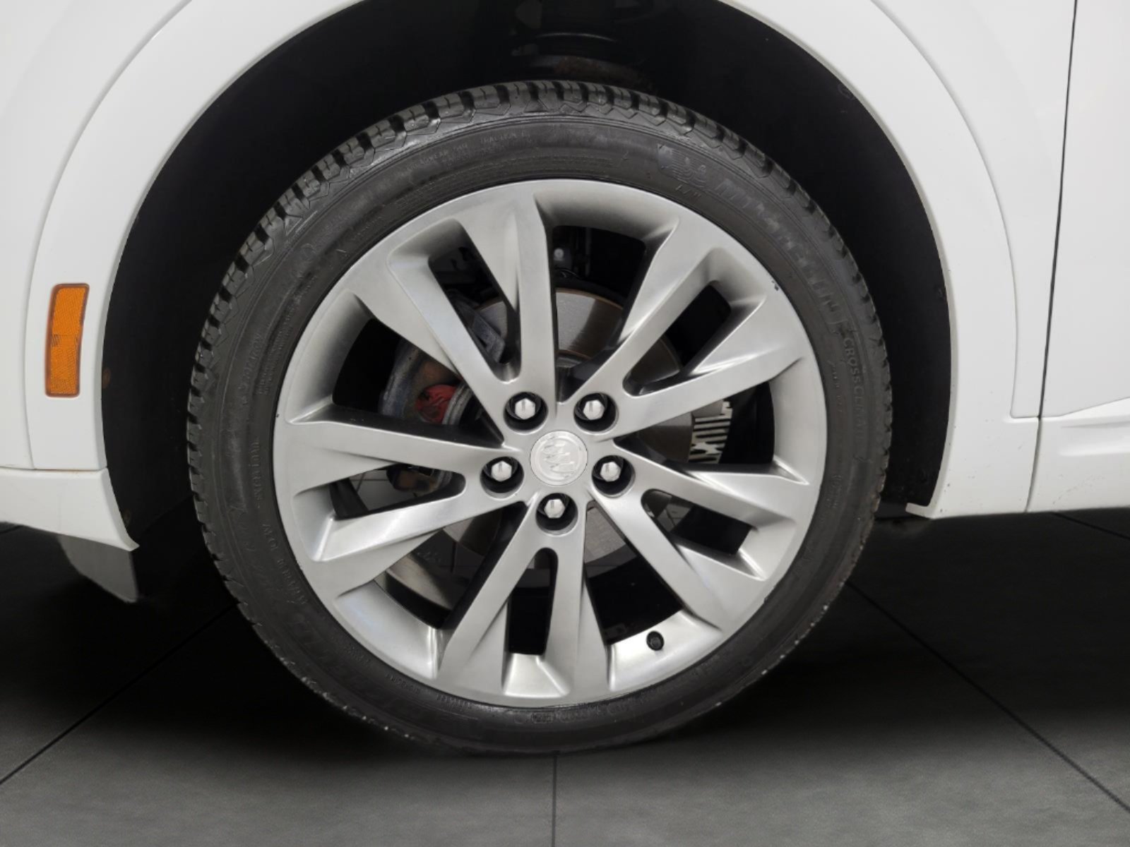 Used 2021 Buick Envision Avenir AWD/4WD image 4