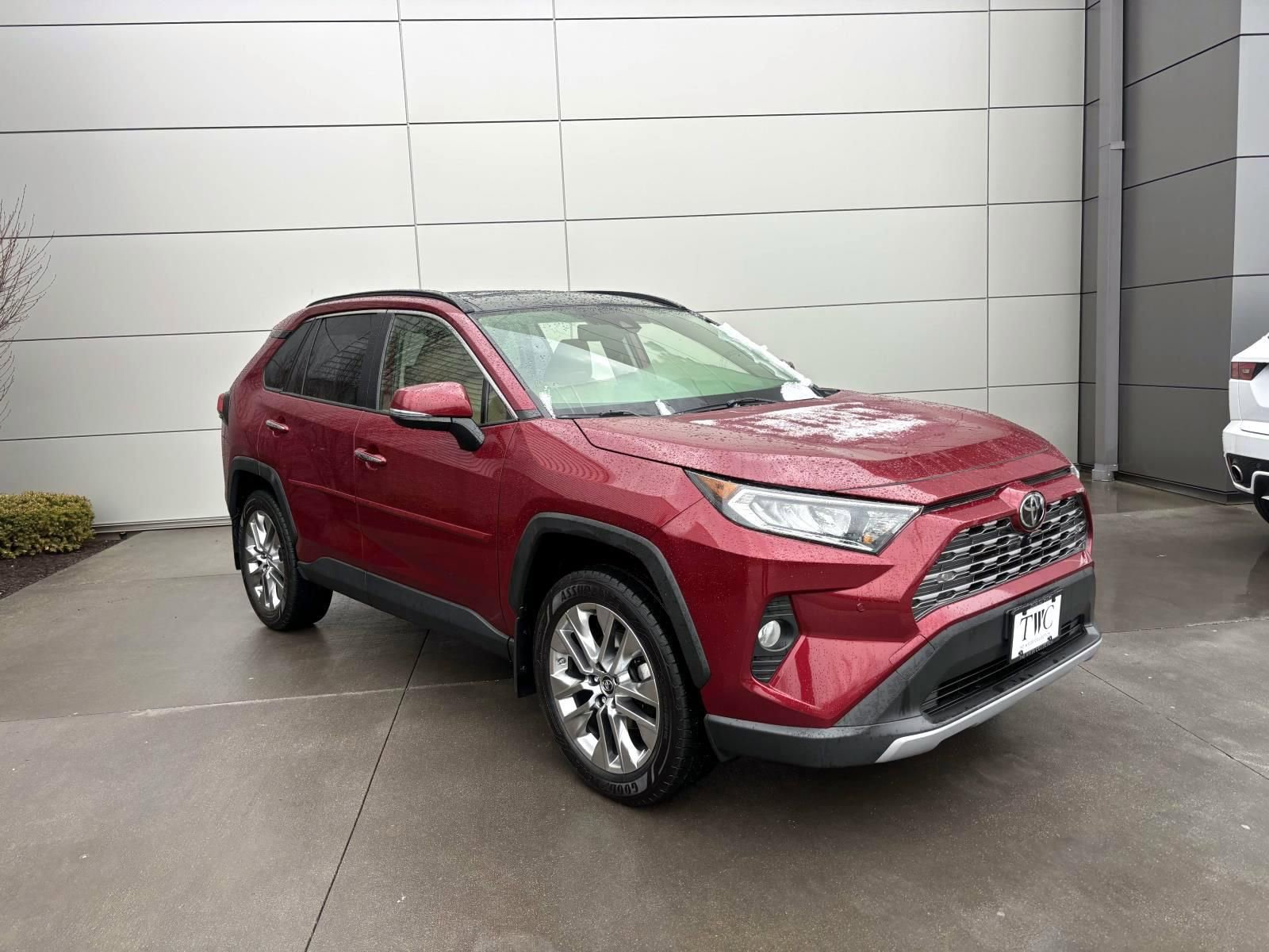 Used 2019 Toyota RAV4 Limited w/ Advanced Technology Package