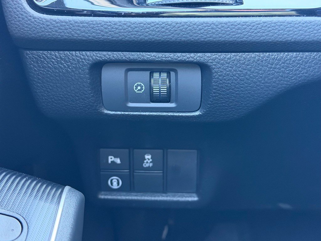 Used 2024 Honda Civic Touring image 11