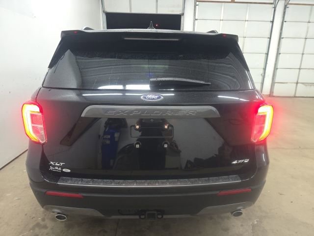Used 2023 Ford Explorer XLT w/ Equipment Group 202A image 12