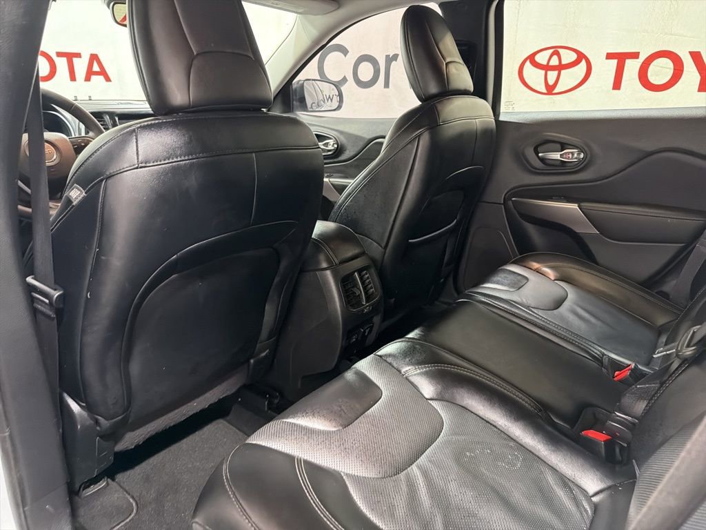 Used 2022 Jeep Cherokee Limited image 17