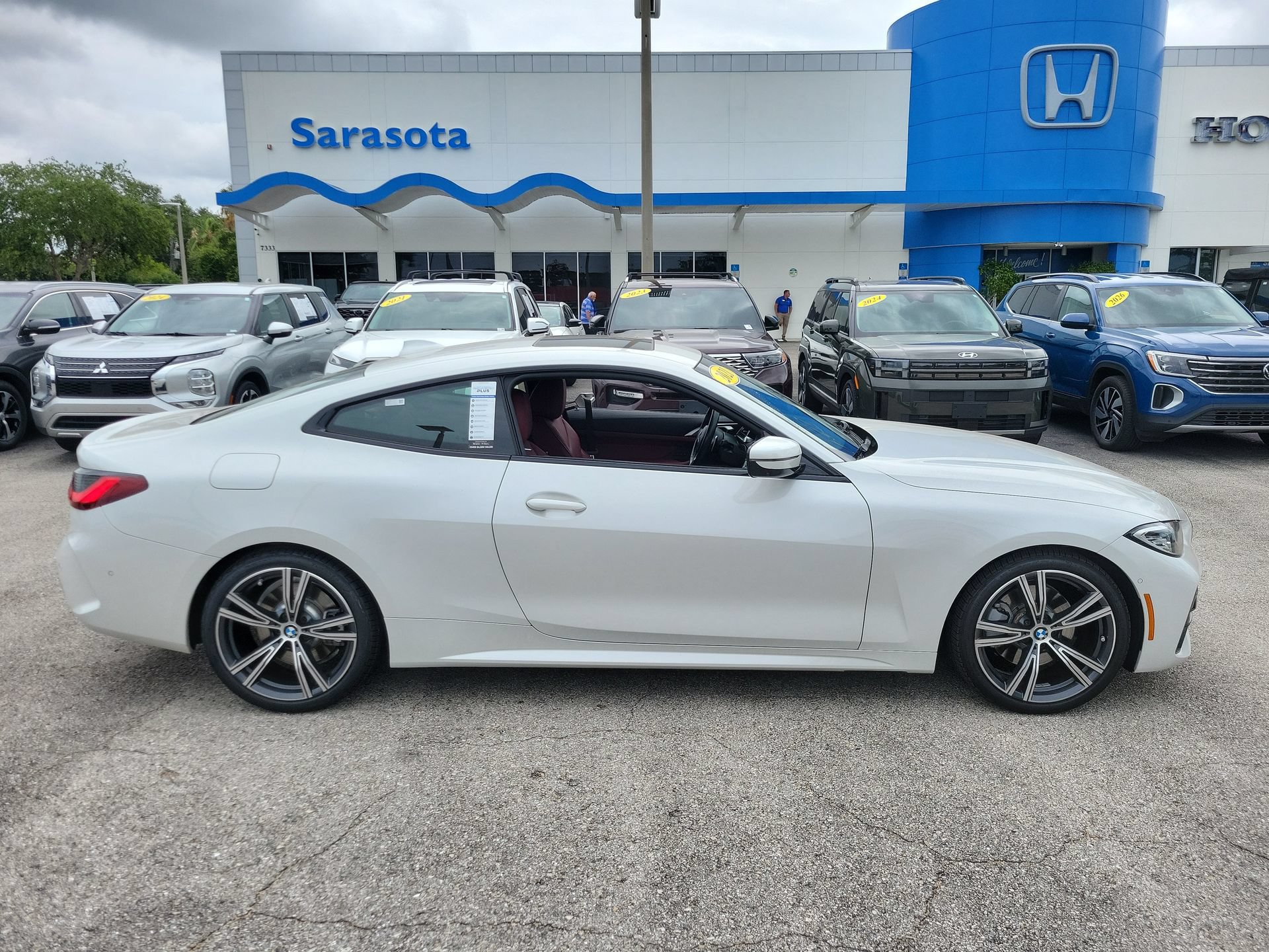 Used 2021 BMW 430i xDrive Coupe w/ M Sport Package AWD/4WD image 5