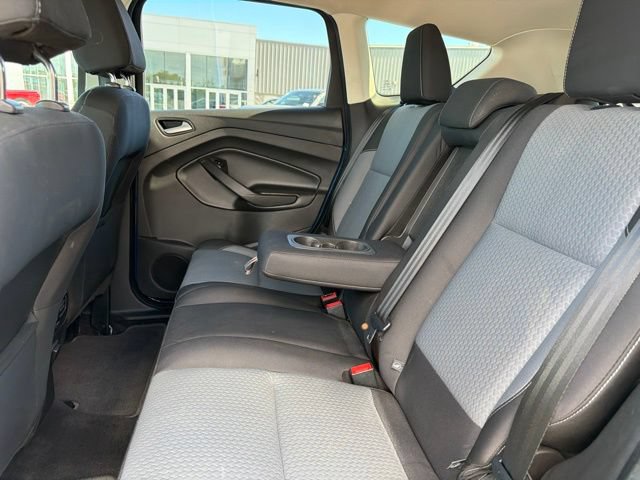 Used 2017 Ford Escape SE FWD image 32