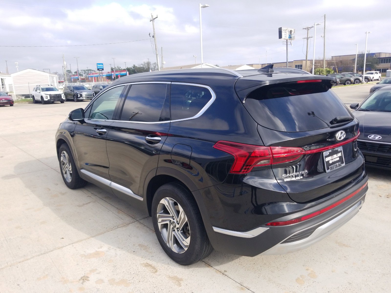 Used 2022 Hyundai Santa Fe SEL w/ Convenience Package image 5