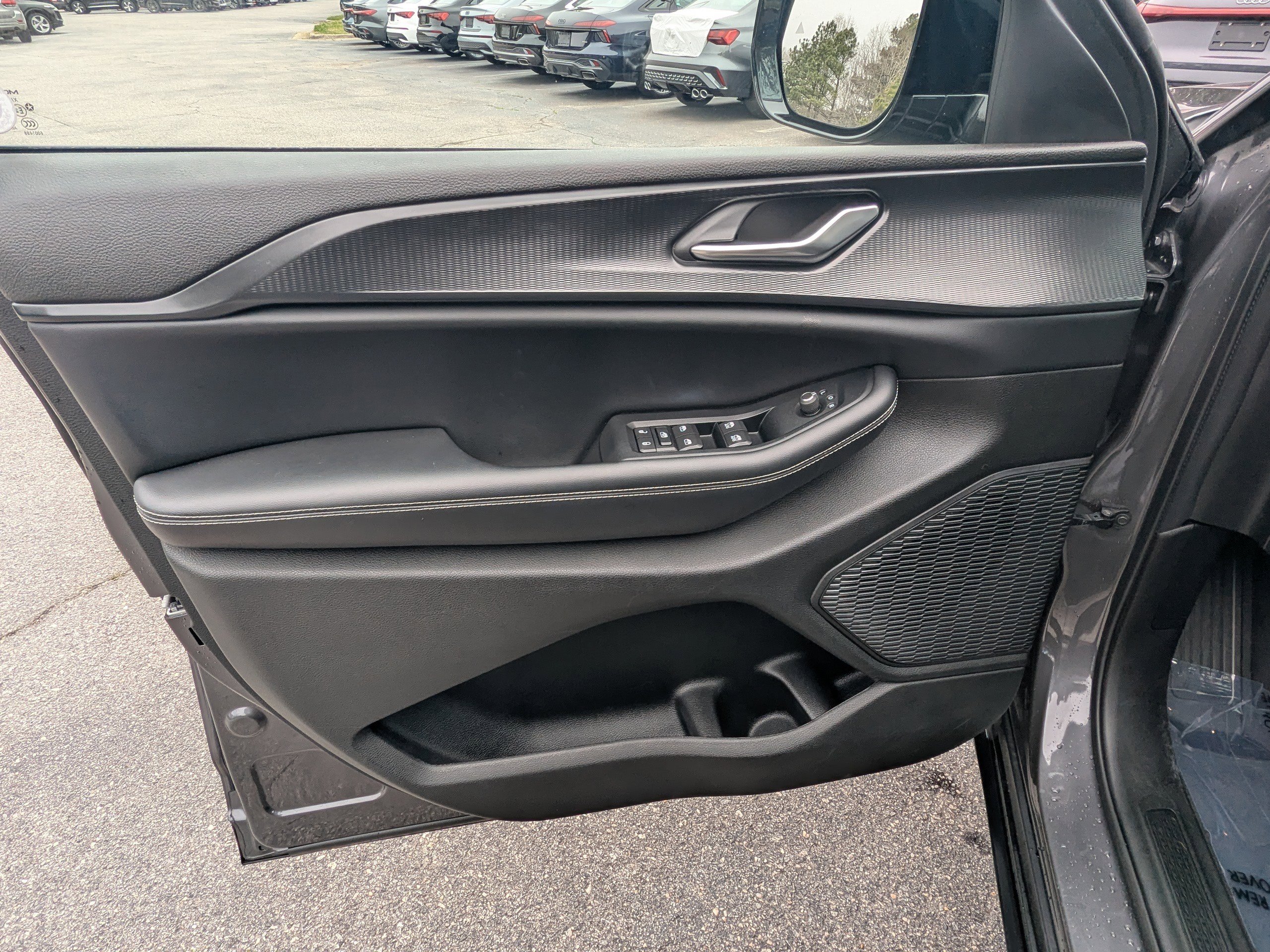 Certified 2023 Jeep Grand Cherokee Altitude image 17