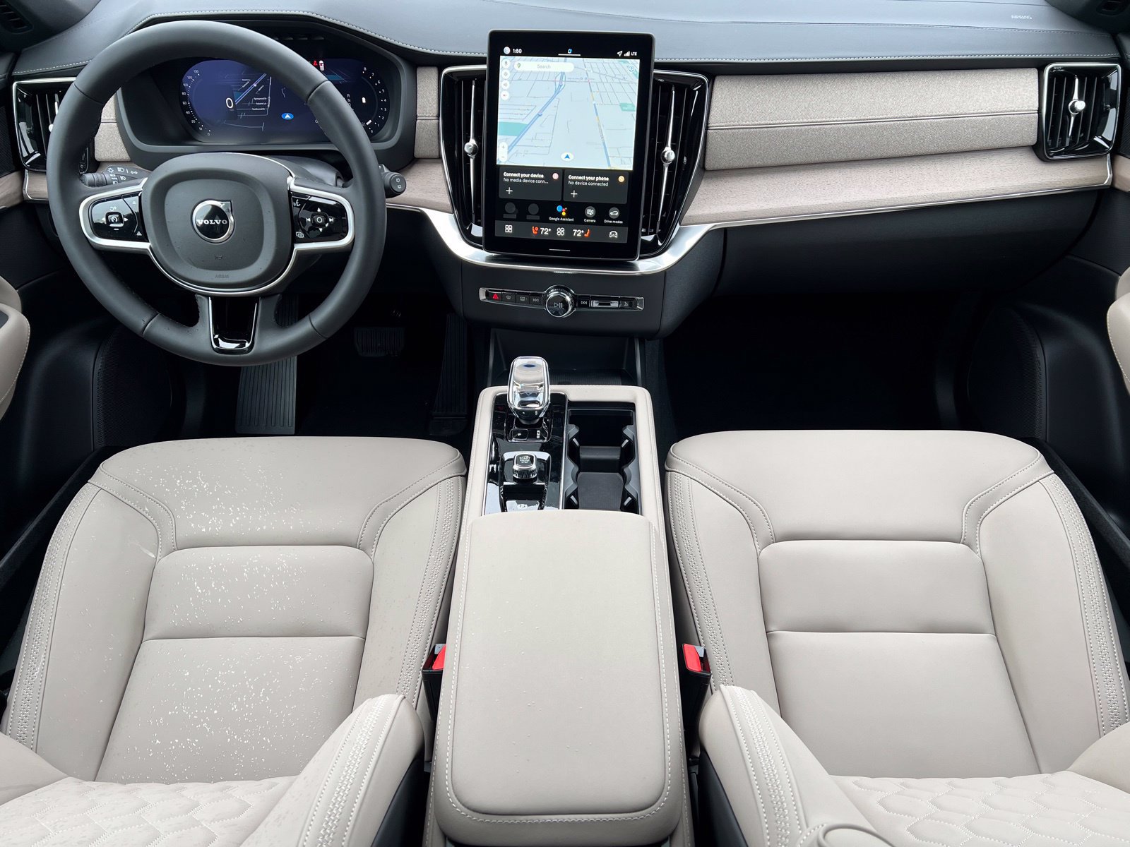 New 2026 Volvo XC90 T8 Plus w/ Protection Package Premier AWD/4WD image 21