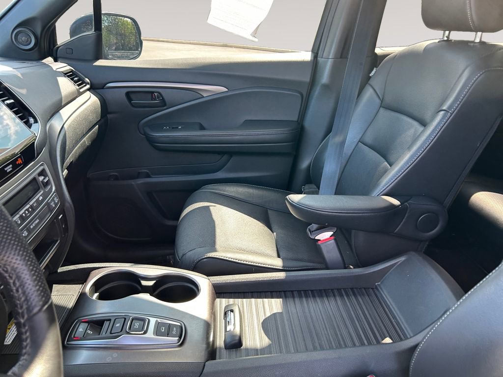 Used 2023 Honda Passport EX-L image 9