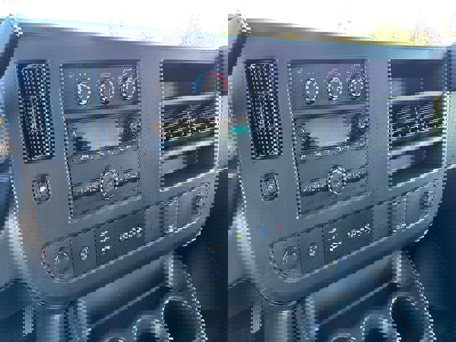 New 2025 GMC Savana 3500 w/ Power Convenience Package image 28