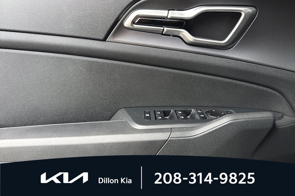 New 2027 Kia Sportage S FWD image 13