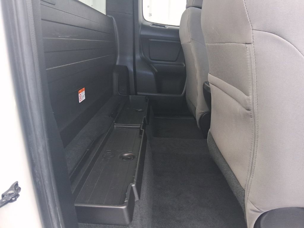 Used 2021 Toyota Tacoma SR AWD/4WD image 14